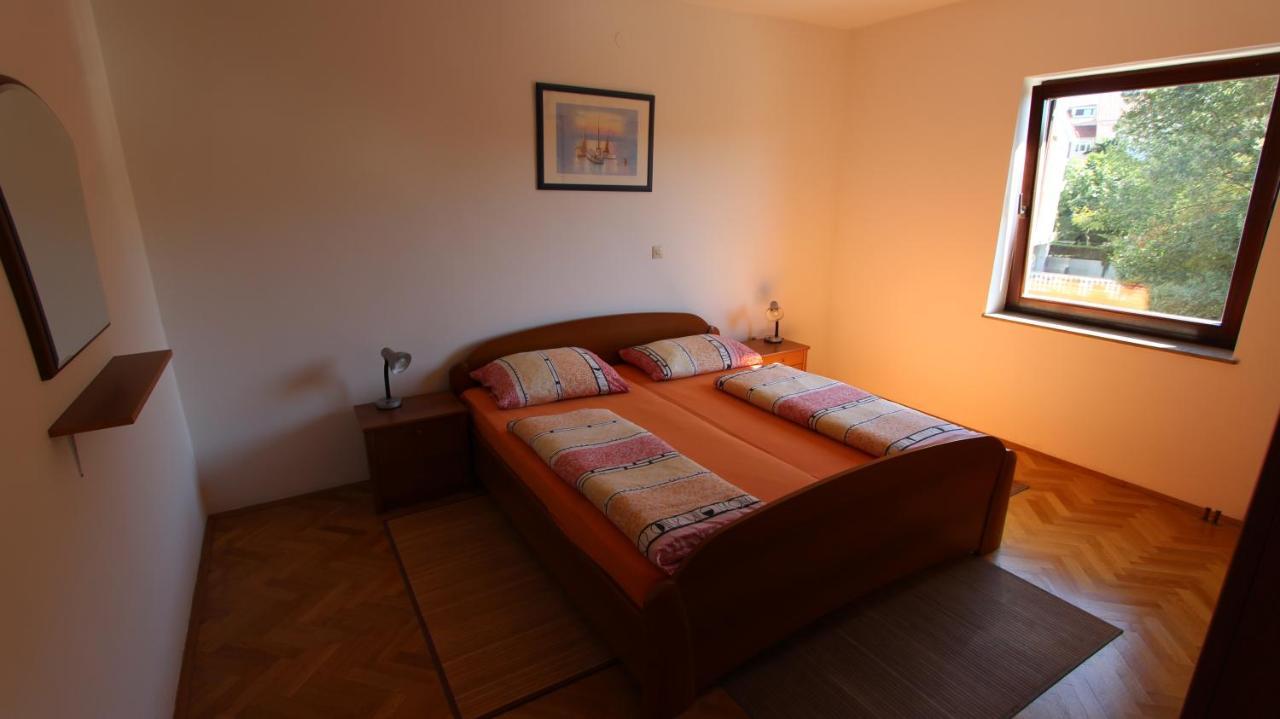 Apartmani Totic Malinska Bagian luar foto