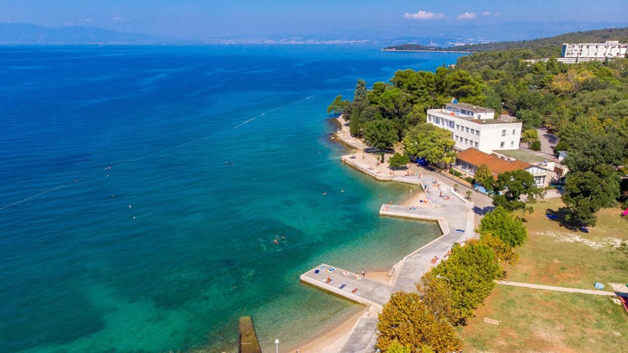 Apartmani Totic Malinska Bagian luar foto