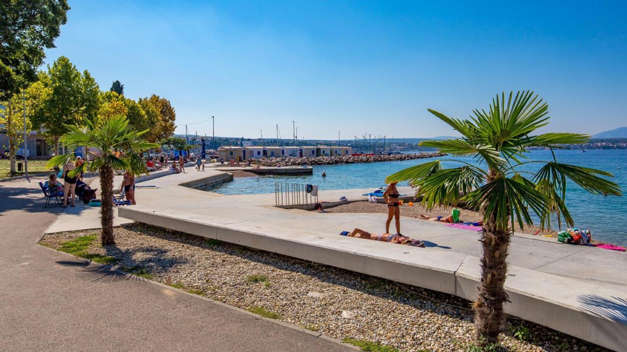 Apartmani Totic Malinska Bagian luar foto