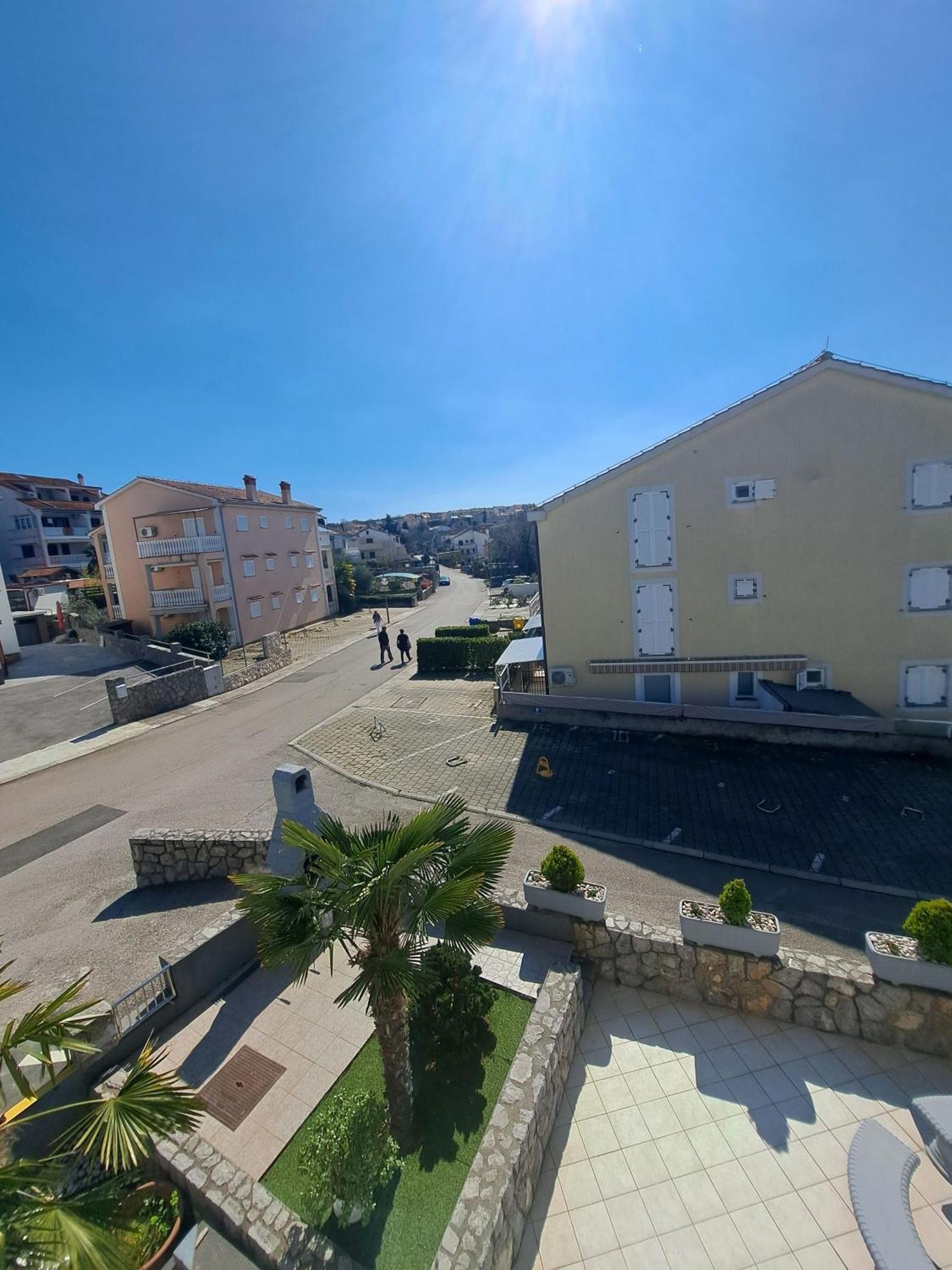 Apartmani Totic Malinska Bagian luar foto